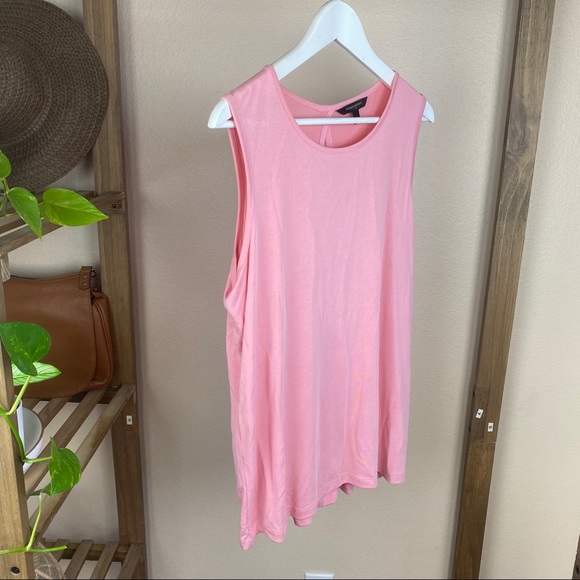 Banana Republic Crossover Open Back Tank Top - Picture 3 of 9